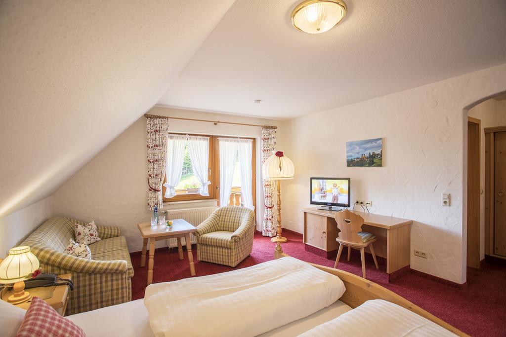 Gasthaus Zum Kreuz Sankt Märgen Extérieur photo