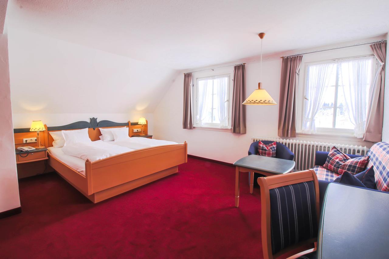 Gasthaus Zum Kreuz Sankt Märgen Extérieur photo