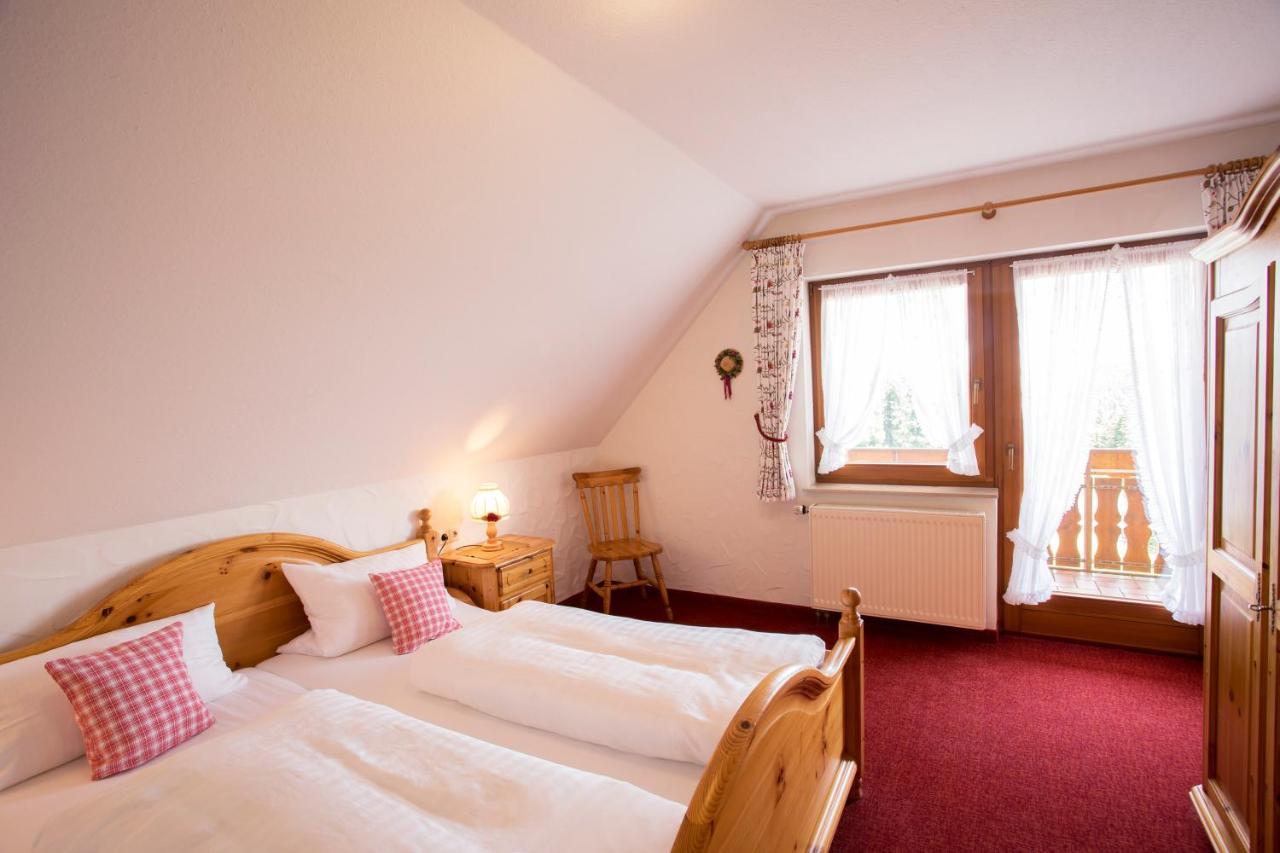 Gasthaus Zum Kreuz Sankt Märgen Extérieur photo