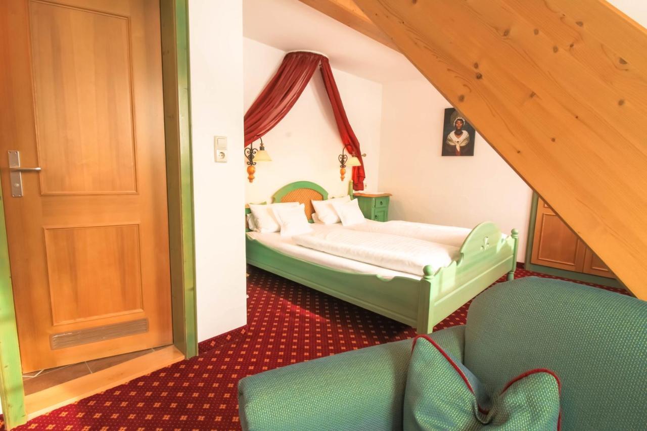 Gasthaus Zum Kreuz Sankt Märgen Extérieur photo